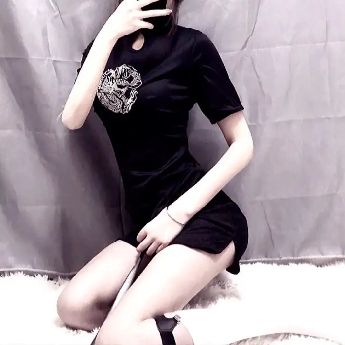 看似平凡的故事封面
